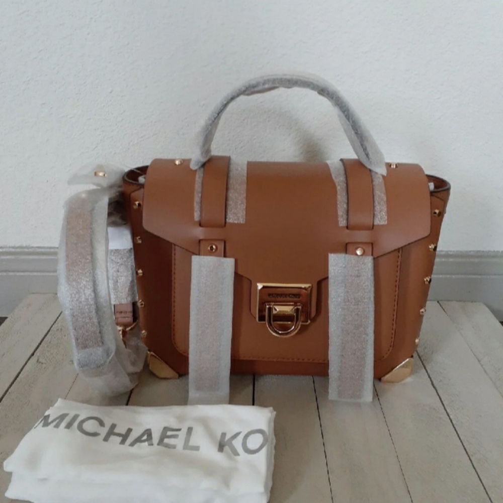 Michael Kors Manhattan Medium satchel